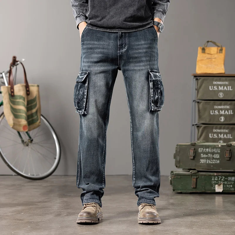Multi-Pocket Patch Line Straight Jeans