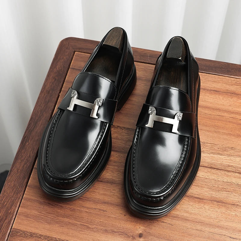 H-Horse Head Appliques Loafers