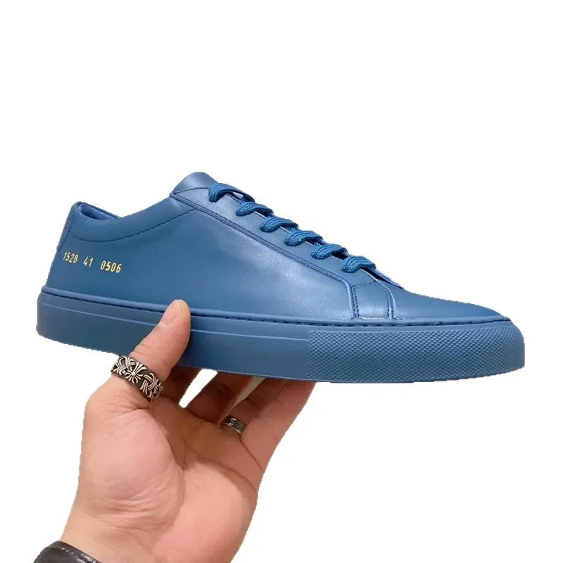 Low-Top Round Toe Skate Sneakers