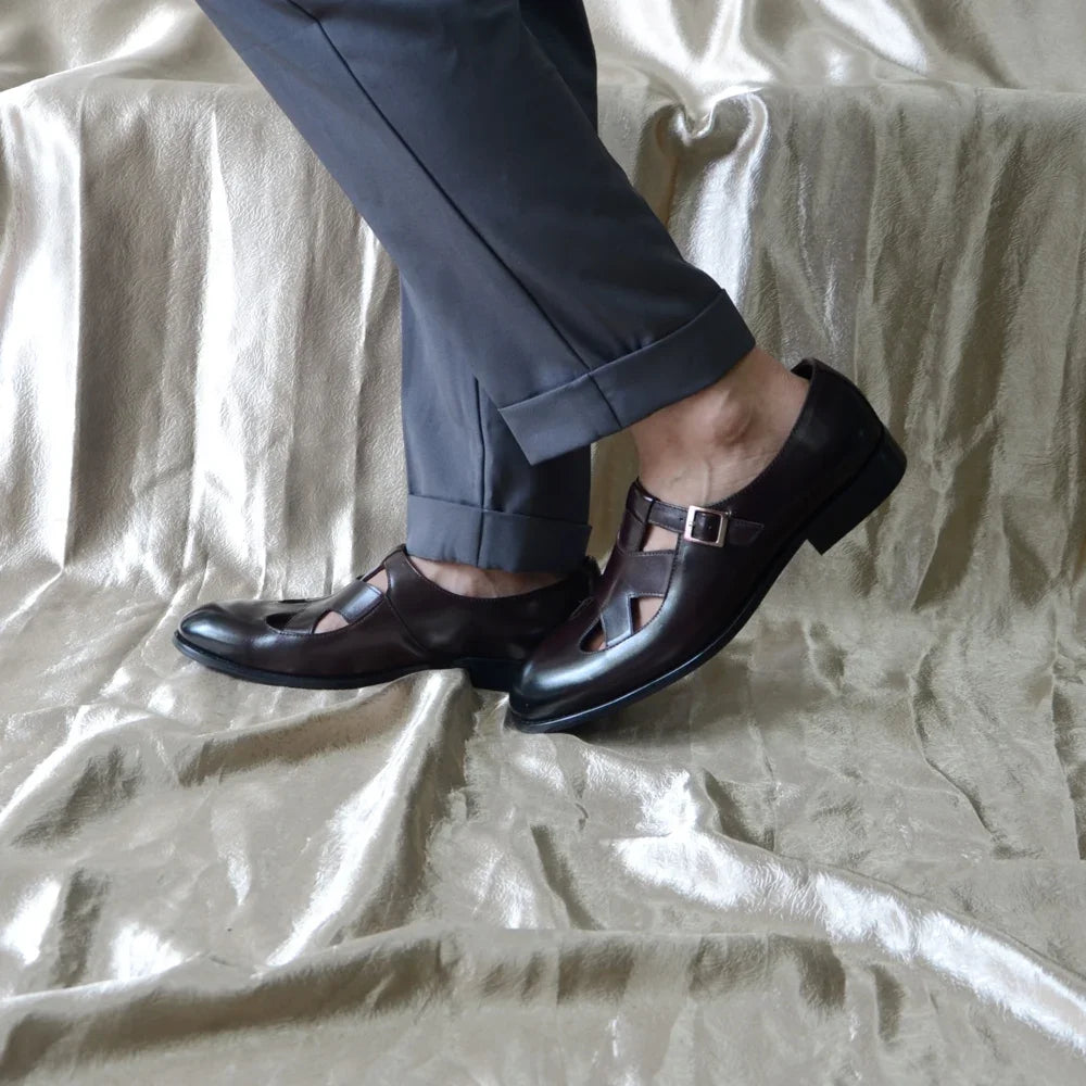 Buckle Strap Closed Toe Leather Shoes