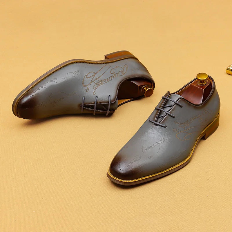 Italic Letter Pattern Leather Men's Shoes