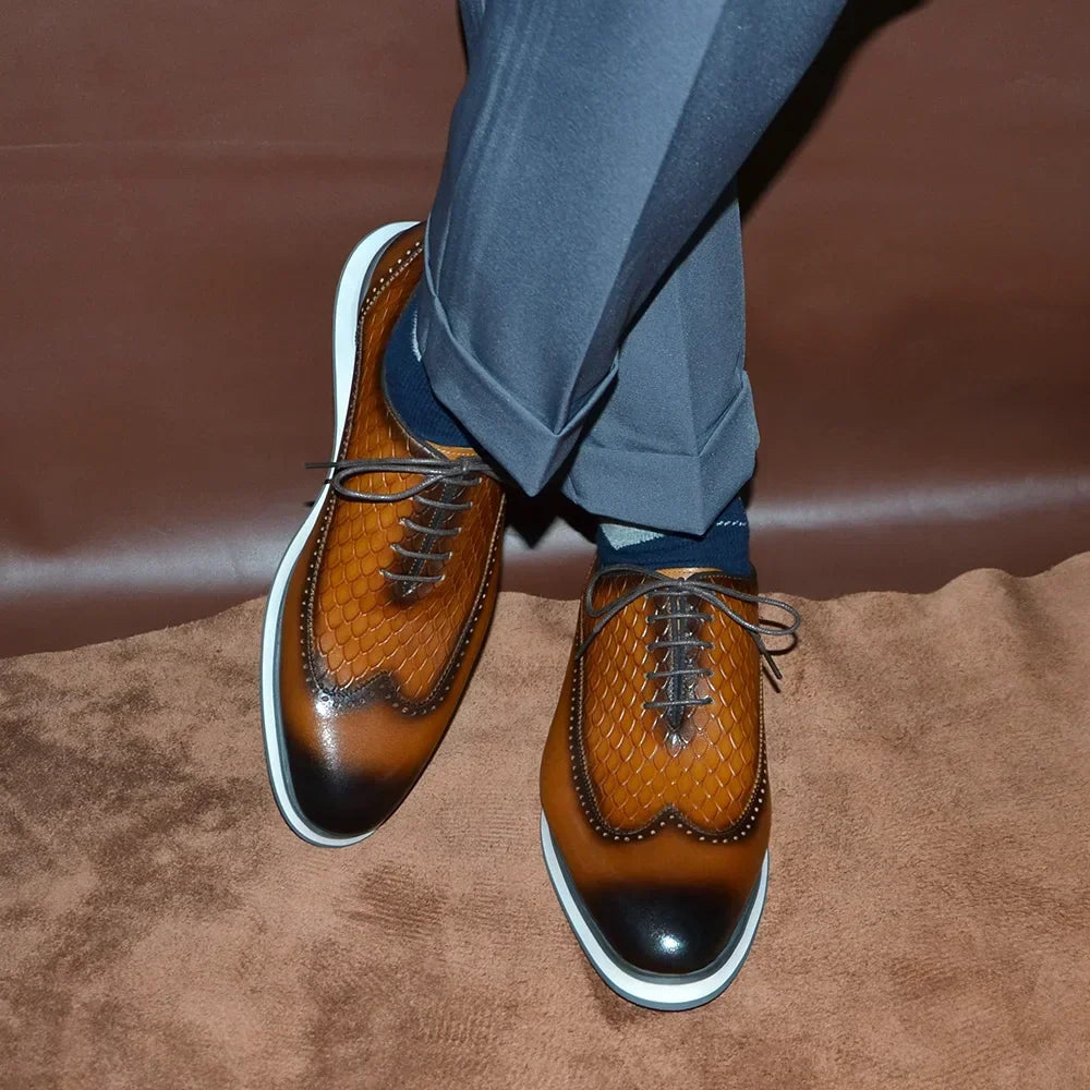 Chiseled Pattern Oxford Shoes
