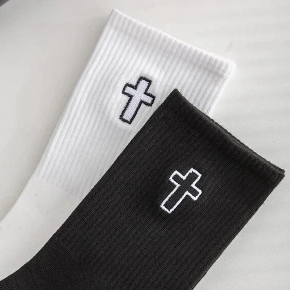  12 Pairs White Unisex Crew Socks with Two Black Stripes Classic  Retro Old School (7-9) : Ropa, Zapatos y Joyería